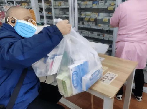 兒子買(mǎi)藥遇阻，父親直接安排3公斤，全班跟著沾光，